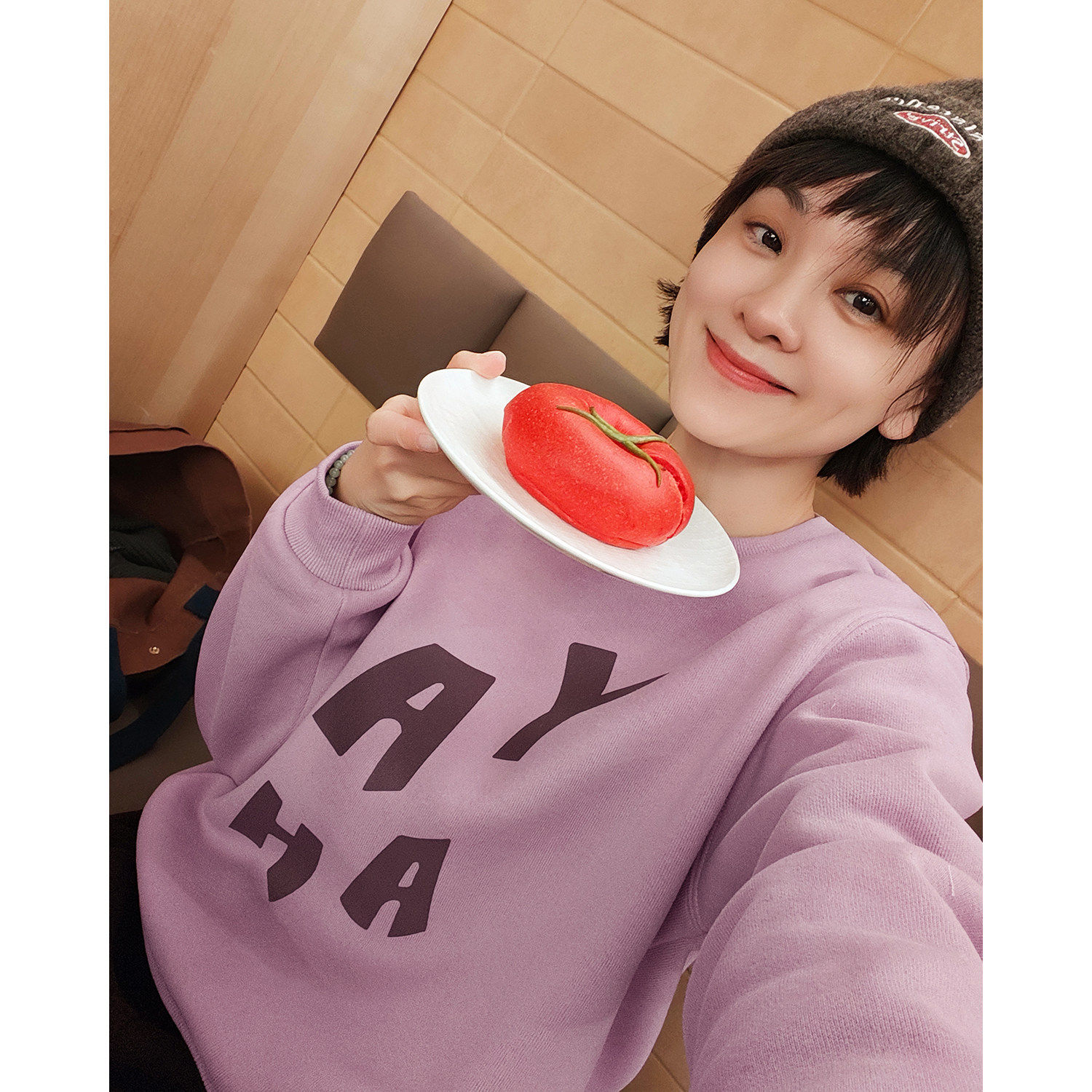 轻城苏小糖|呀哈粉色卫衣加绒加厚圆领字母印花女冬宽松减龄上衣,个性定制/设计服务/DIY,棉服工装,淘宝优惠券,粉丝福利购,淘宝优惠卷