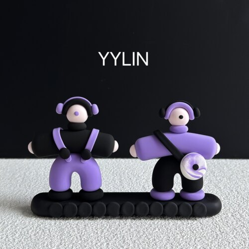 YYLIN·黑紫小人摆件粘土创意高级临时停车牌车载摆件车载装饰