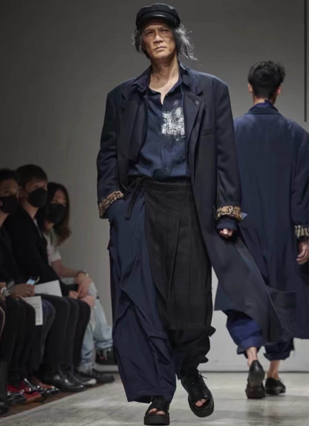 Yohji Yamamoto 23SS Black Pleated Skirt — label