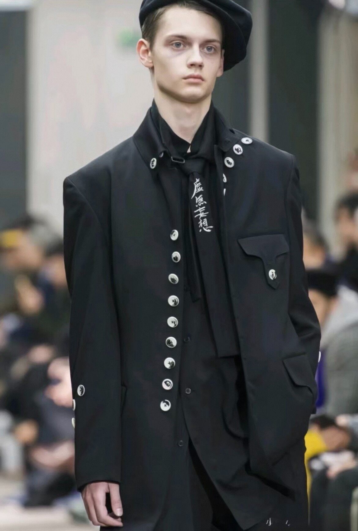 Yohji Yamamoto 19AW Black Short Coat — back