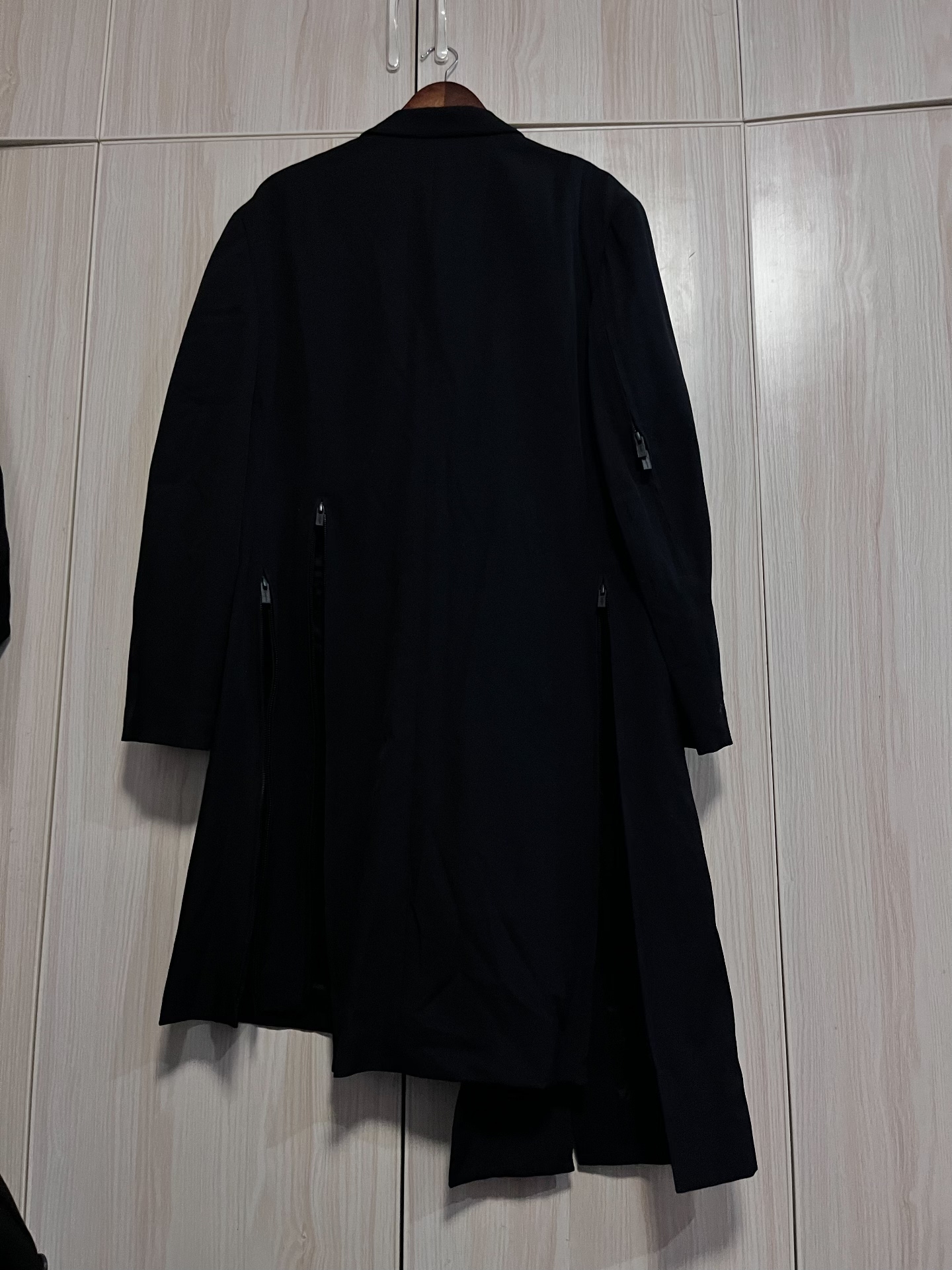 Yohji Yamamoto 25SS Asymmetric Coat — label