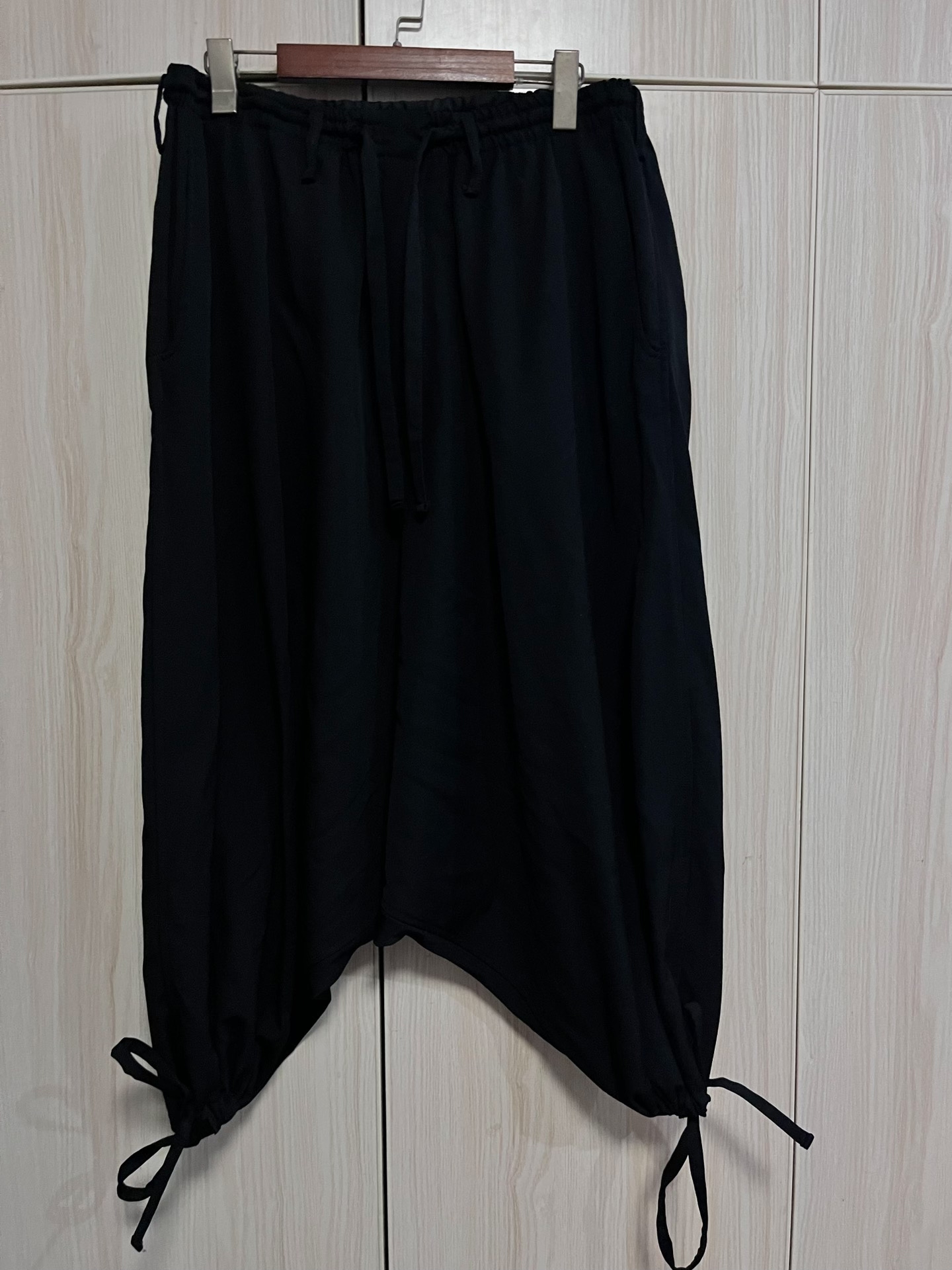 Yohji Yamamoto Black Low-Rise Balloon Pants