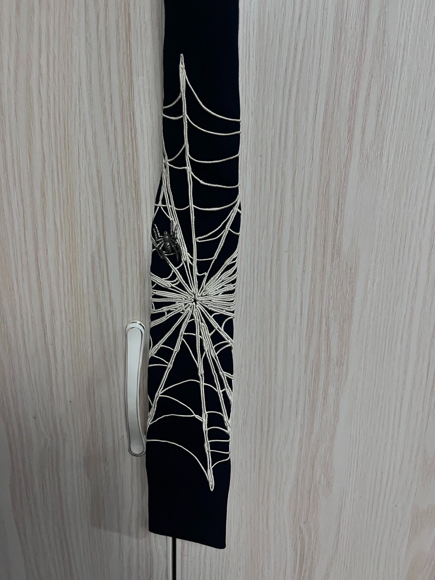 Yohji Yamamoto Spider Tie — front