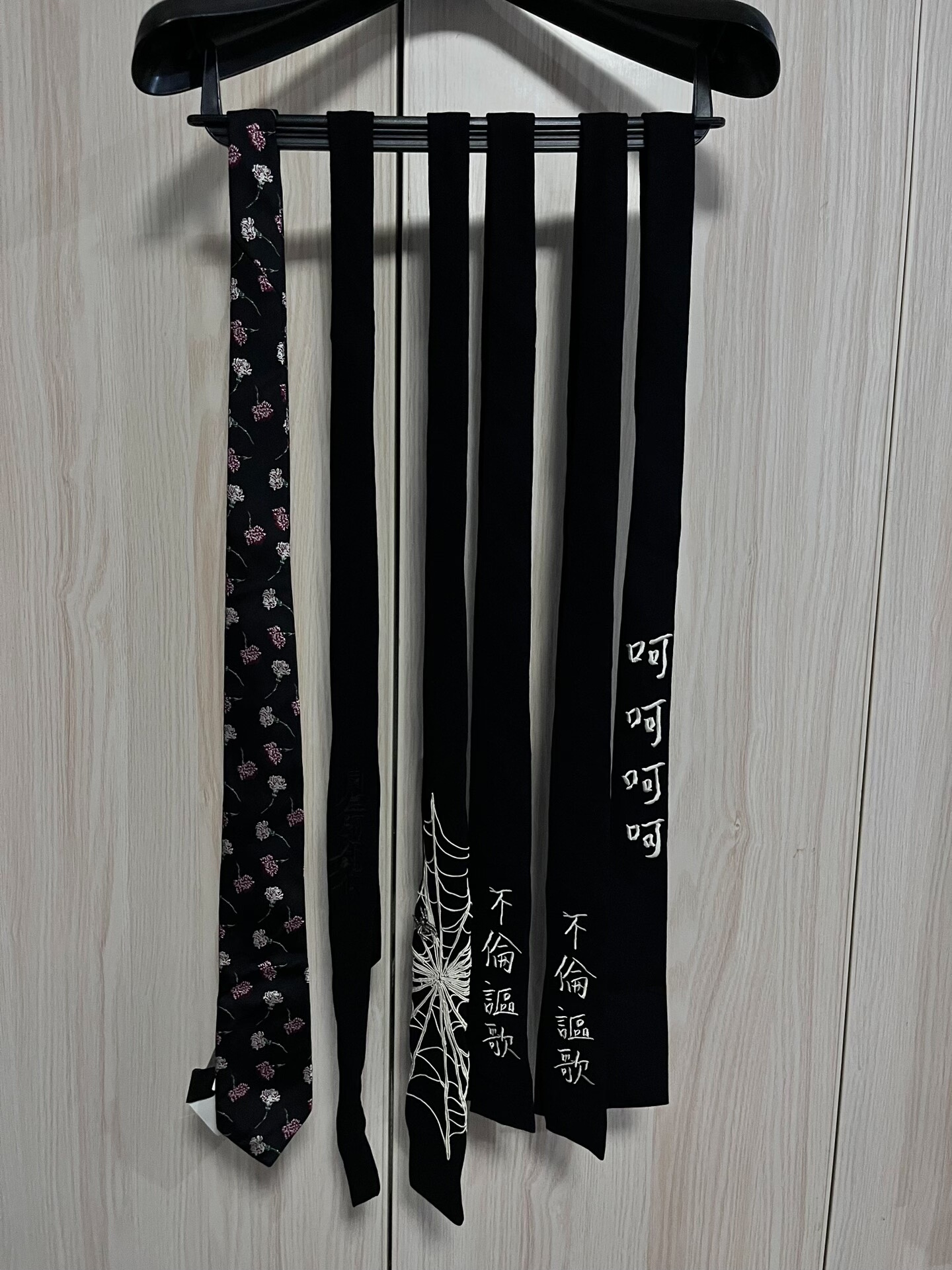 Yohji Yamamoto Embroidered Spider Tie — back