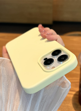 软糯奶黄适用iPhone13苹果14手机壳15promax真液态硅胶12mini亲肤11不会发黄16简约XR纯色8plus防摔网红ins风