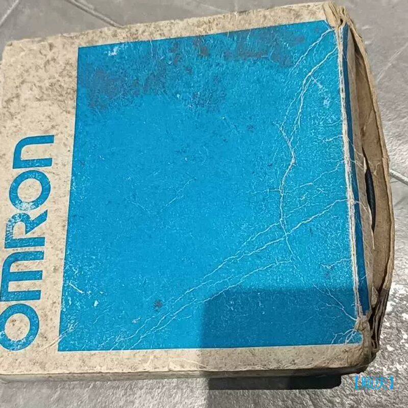 议价E2C-Ⅹ2A，正品外盒稍旧，实拍，价格200
