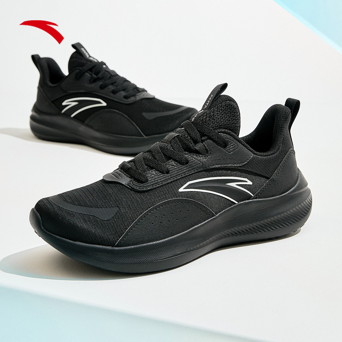 安踏运动鞋男鞋新款2026夏季新款跑步网面透气全黑色男士鞋子男款