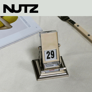 NUTZ“银色砰砰”复古台历翻转日历桌面金属万年历家居摆件送礼
