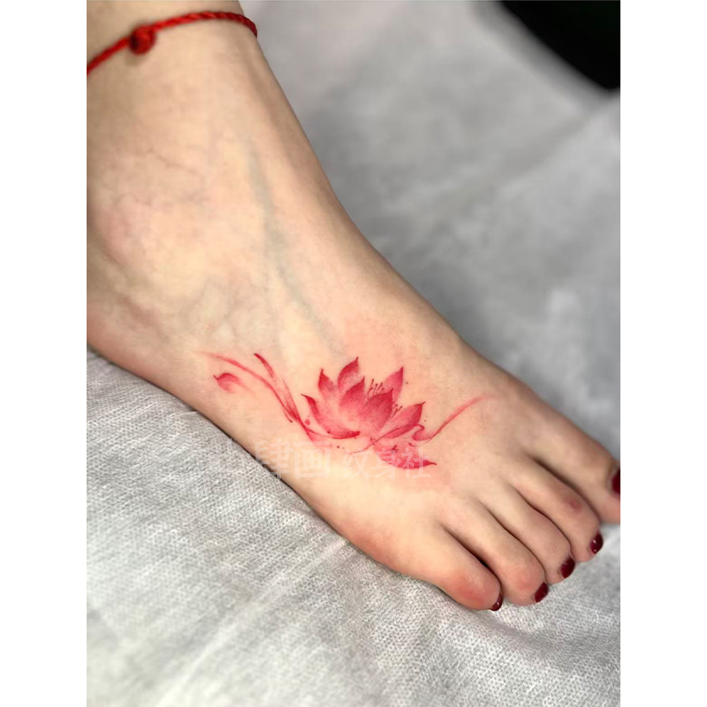 氛围感红色莲花脚背纹身贴女古风