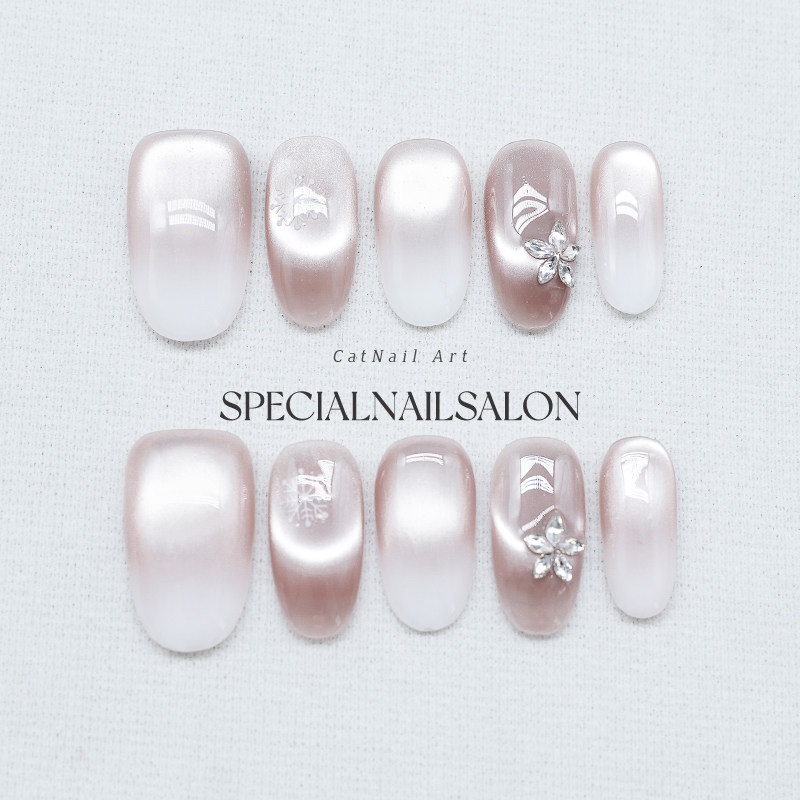 【白玉轻语】纯手工穿戴甲百搭简约雪花清透水润猫眼高级感美甲片,彩妆/香水/美妆工具,穿戴甲/甲片,淘宝优惠券,粉丝福利购,淘宝优惠卷