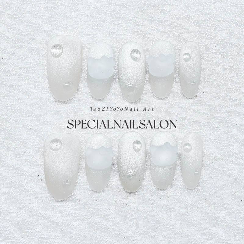 【奶雪凯蒂】纯手工穿戴甲磨砂奶油白水滴立体猫咪高级感美甲贴片
