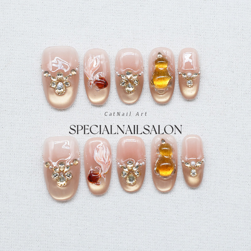 【福禄锦鲤】纯手工穿戴甲2026新年款国风立体锦鲤钻饰高级感美甲,彩妆/香水/美妆工具,穿戴甲/甲片,淘宝优惠券,粉丝福利购,淘宝优惠卷