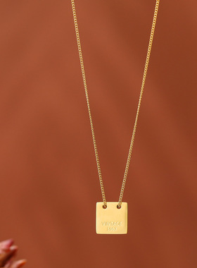 1976钛钢简约百搭吊牌项链欧美小众设计嘻哈潮流方片项饰首饰