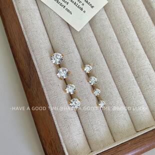 经典裸钻925纯银耳钉简约气质养耳洞基础款锆石耳环超闪三爪耳饰