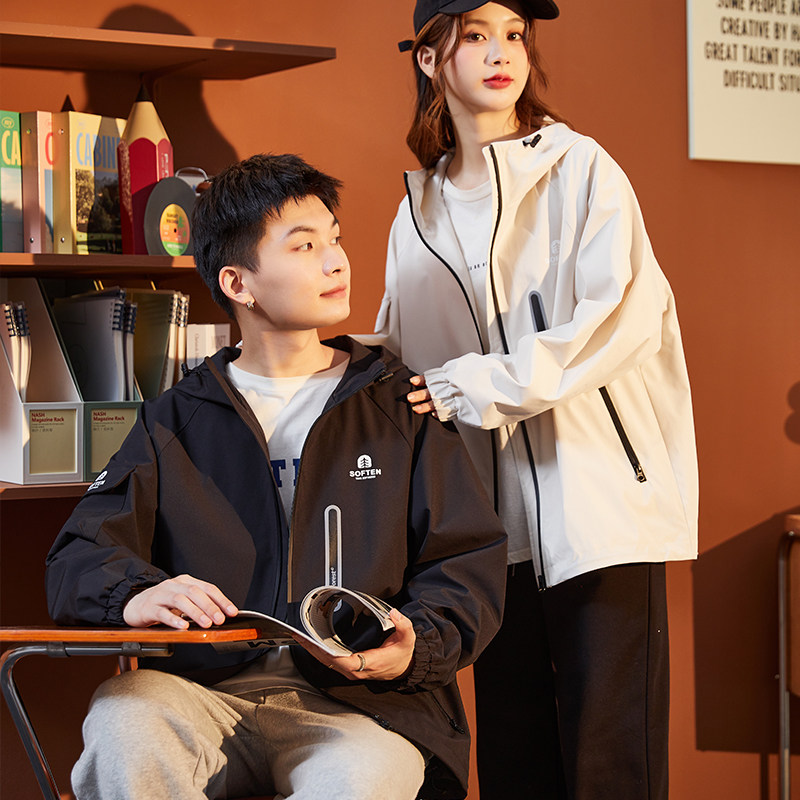 唐狮情侣外套2026春秋季新款冲锋少年上衣外套男女休闲户外情侣装