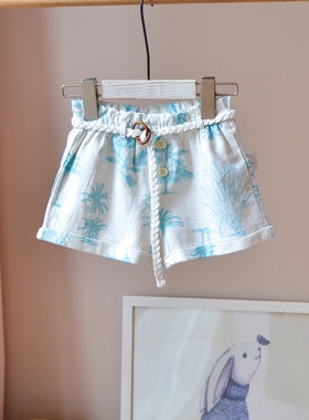 米国qing奢~3-7岁女童宝宝短裤时尚小童白色热裤纯棉腰带褶皱花苞
