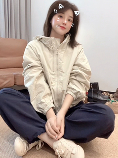 短款 連帽沖鋒衣外套女春秋裝 新款 2024寬松小個子休閑夾克上衣 美式