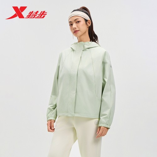 特步连帽外套女2025年秋季新款官方训练女装运动风衣975328150024