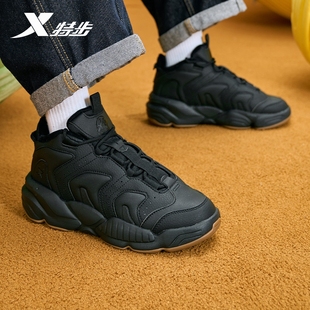 特步黑爷板鞋男加绒保暖休闲鞋运动鞋黑色2025冬季新款革面男鞋子