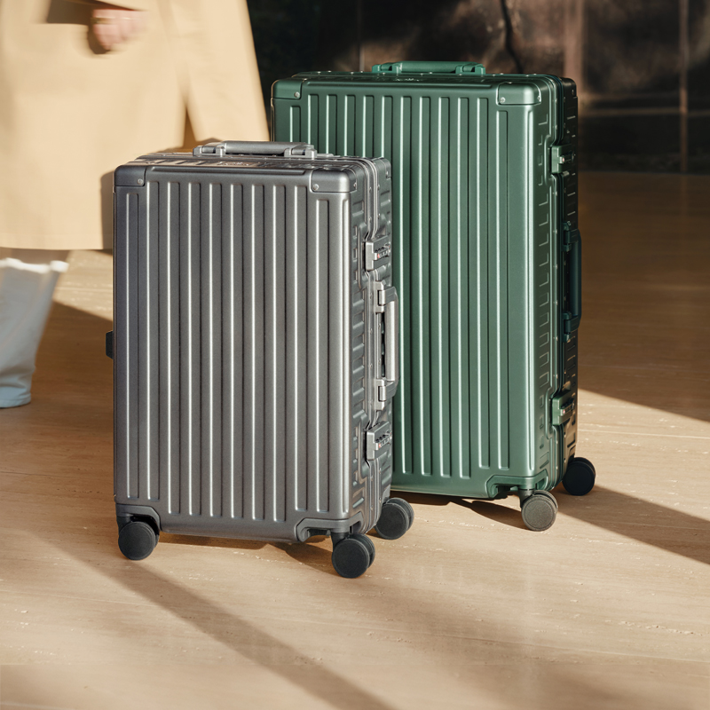 漫游铝框款行李箱万向轮皮箱拉杆箱28旅行箱20登机箱子24寸26男女