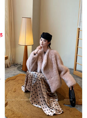 利达 NEW DADADA【柔雾粉绒】时尚休闲修身气质短外套CHM4139