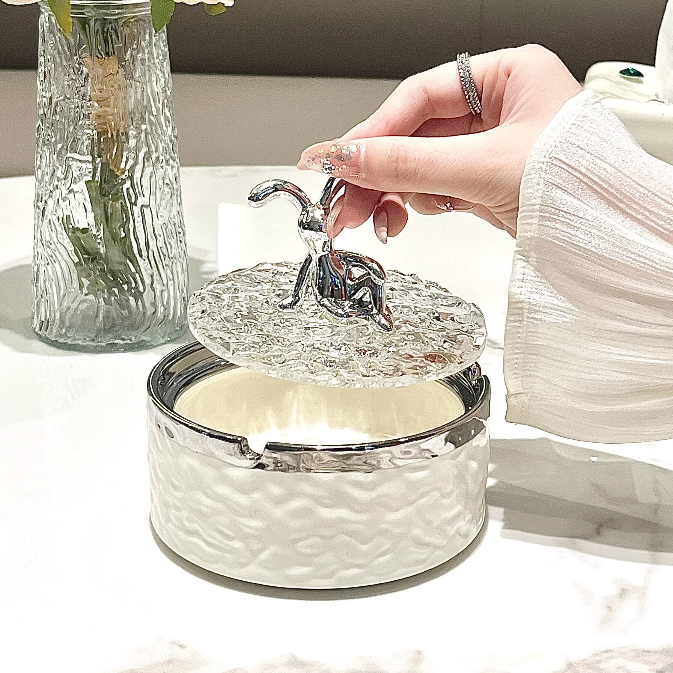 轻奢烟灰缸家用客厅家用个性带盖防飞灰创意办公室烟缸高级感商用,家居饰品,装饰烟灰缸,淘宝优惠券,粉丝福利购,淘宝优惠卷