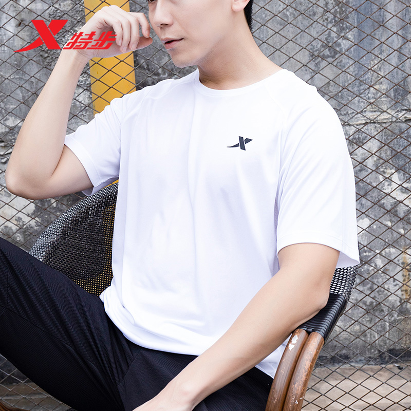 特步短袖T恤运动休闲上衣