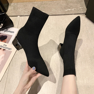 百搭粗跟尖头短靴女秋冬季2022新款马丁弹力瘦瘦袜靴中高跟女鞋子