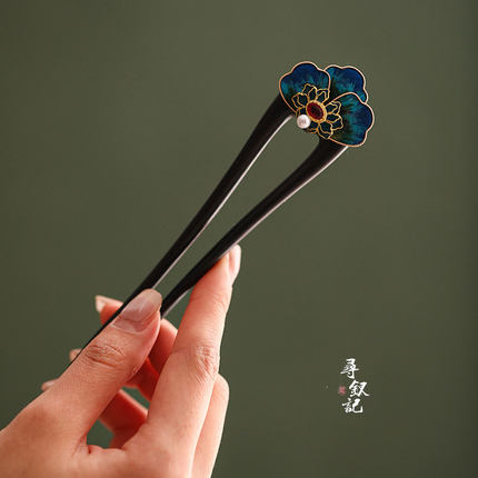 时尚设计感小众国风掐丝蚕丝绒花U型檀木发簪新中式国风手工发饰