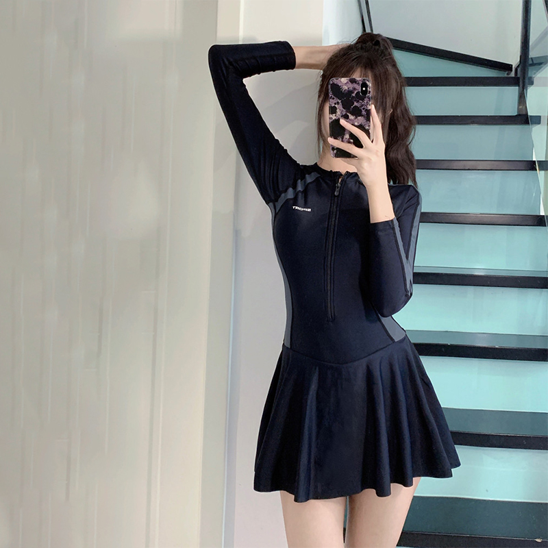 女士绝美长袖连体游泳衣2025新款高级感微胖遮肉显瘦遮肚潜水服