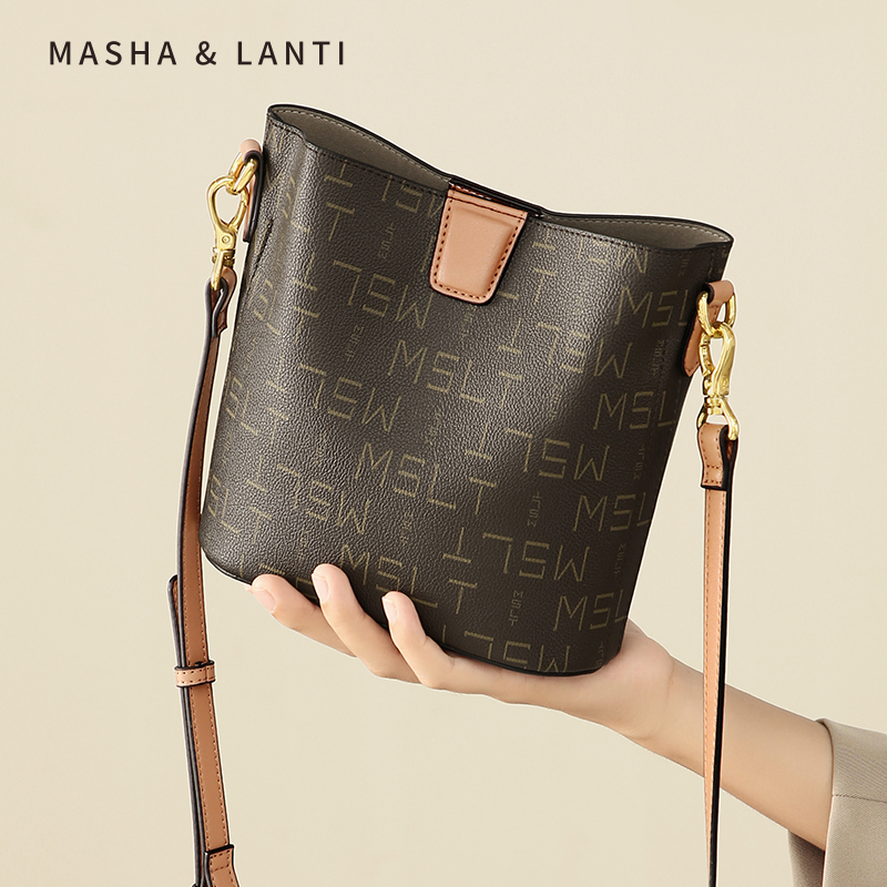 马莎兰缇水桶包包女式2025新款通勤高级斜挎包复古单肩包妈妈包潮