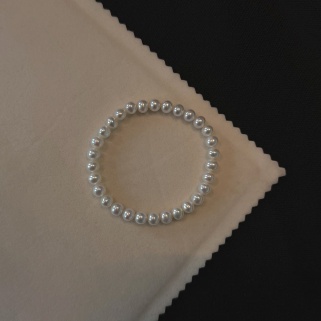 极光天然淡水珍珠手串轻奢简约