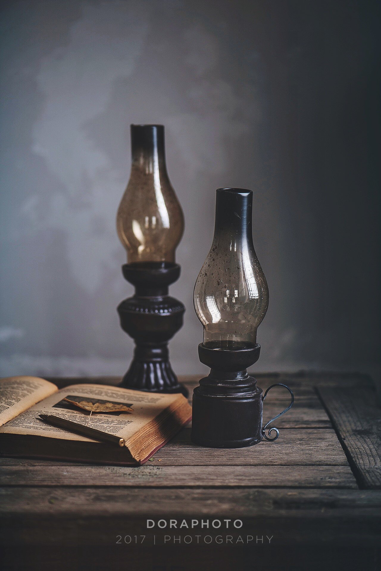 复古风格做旧煤油灯拍照摄影道具桌面摆件家居装饰书房