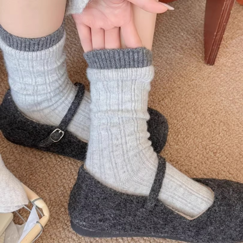 灰色羊毛袜子女秋冬季加厚中筒袜
