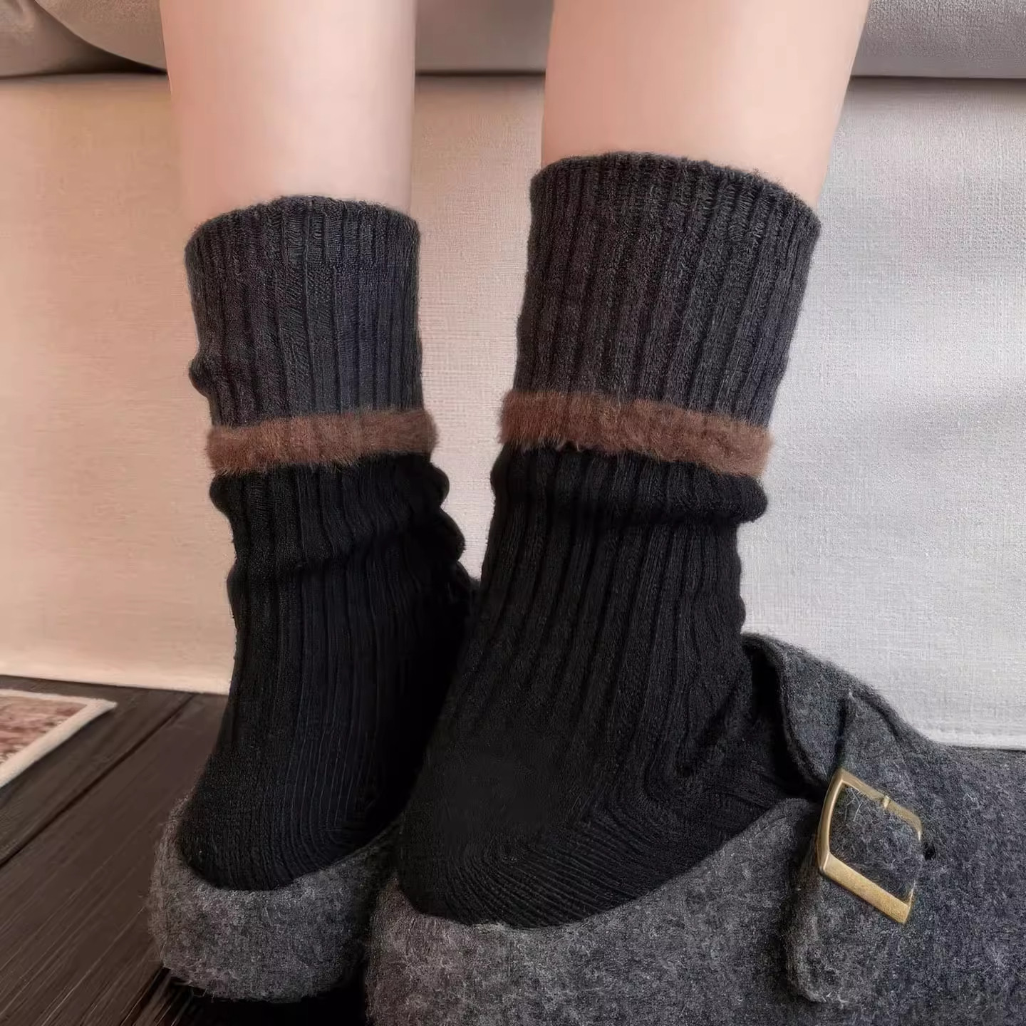 加厚保暖羊毛袜子女秋冬季中筒袜