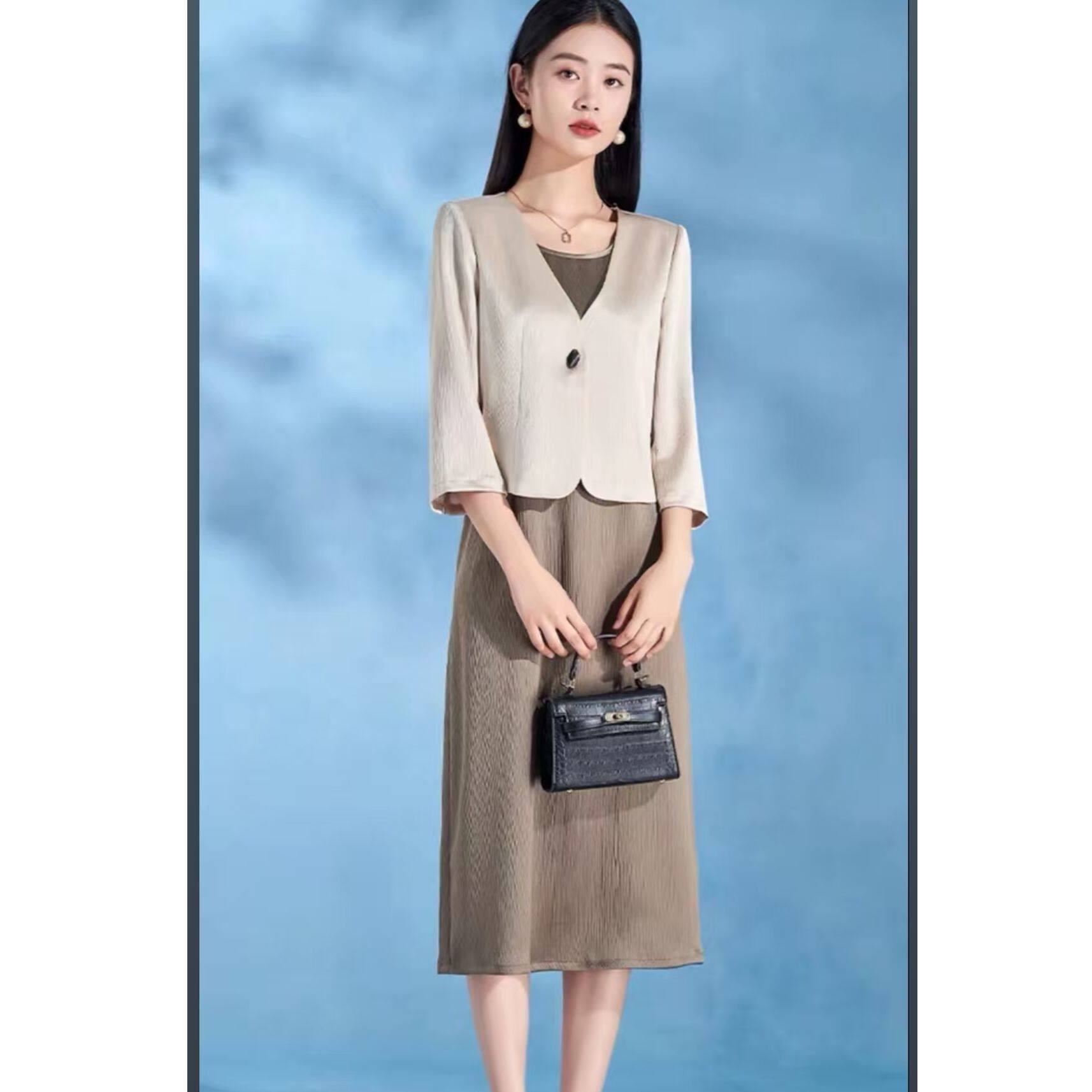 HT891套装女两件2026新款高级感小西宽松百搭端显瘦外套+连衣裙