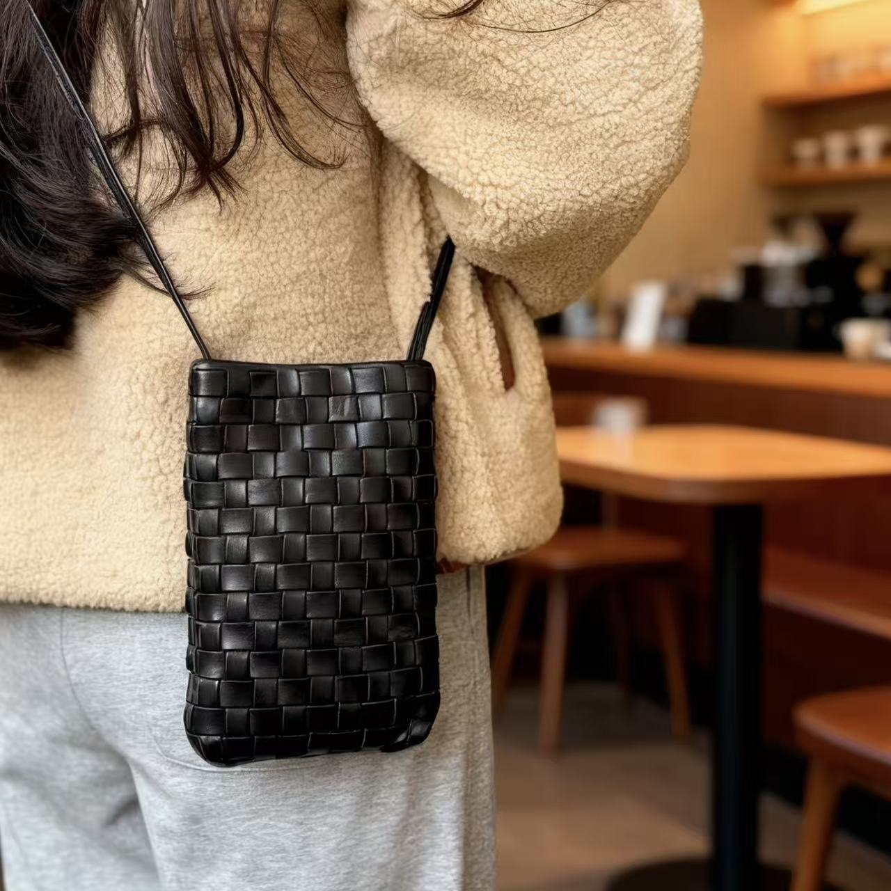 MOZE 【13*2.5*20】复古头层牛皮编织手机包单肩斜挎便携迷你小包