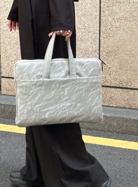 shell丨适用于苹果手提电脑包华为2025款废土风银灰色褶皱纹理丝绒笔记本13寸14/16寸电脑保护套15寸电脑包软