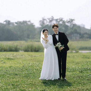 大码法式轻婚纱胖MM新娘登记领证白色礼服简约户外旅拍缎面婚纱