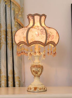 欧式台灯轻奢浪漫时尚复古家用插电式主卧室床头灯遥控可调节亮度