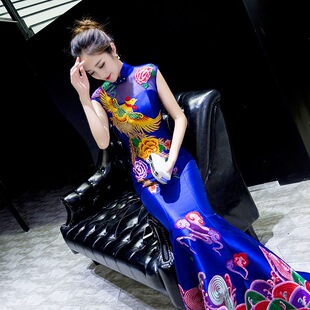 2024新款中式秀场演出服刺绣晚礼服装新娘敬酒服修身显瘦鱼尾旗袍