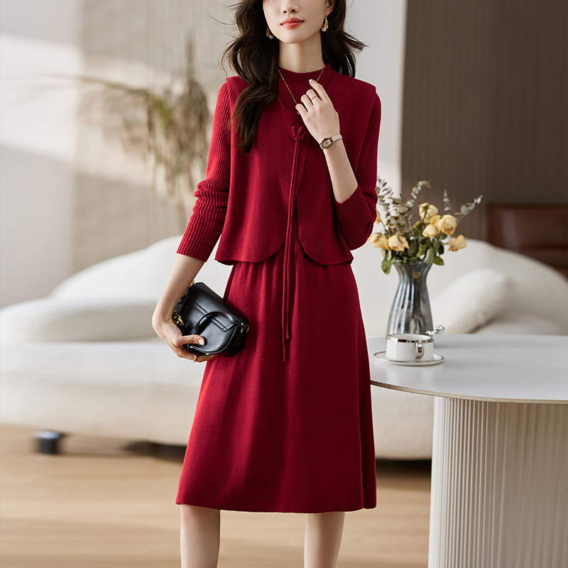 2025新款红色连衣裙女春秋喜婆婆婚宴婚礼服妈妈结婚针织两件