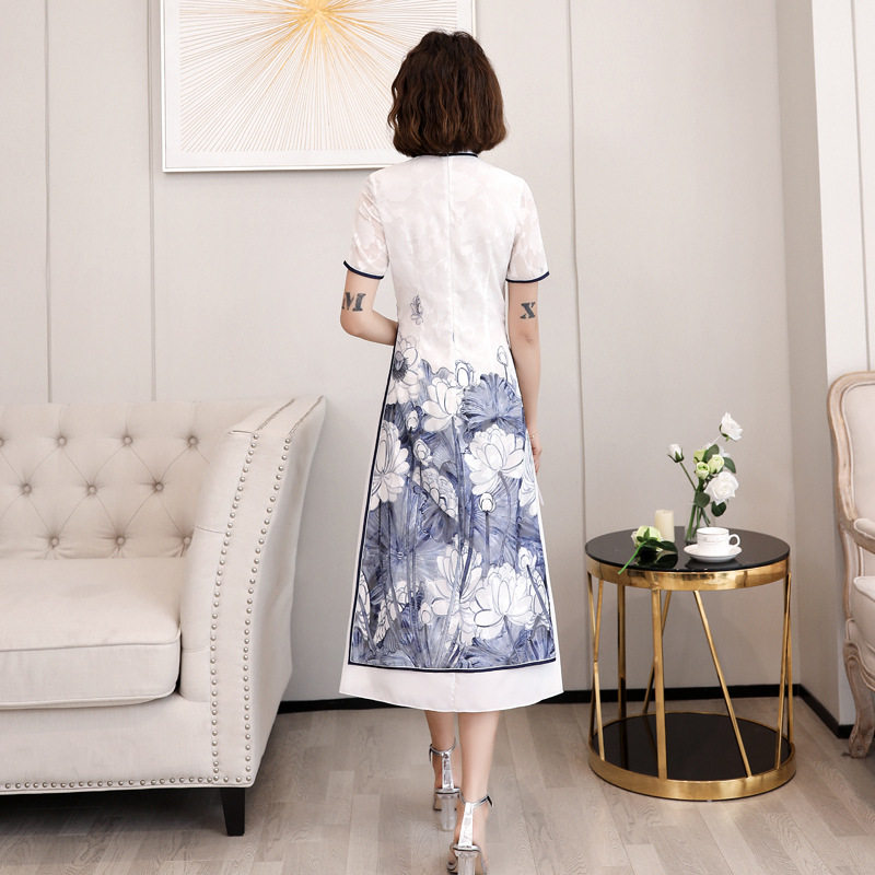 2024新款青花瓷越南奥黛旗袍茶服遮肚祺袍女白色改良演出走秀长款