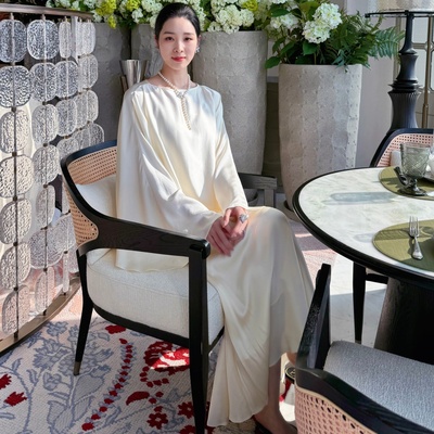 嫚渡轻奢桑蚕丝蝙蝠袖上衣