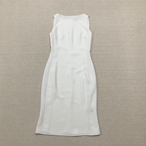 TH女装 经典款2024夏三醋酯鱼尾裙摆无袖修身包臀连衣裙 L0109606