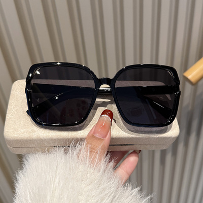 2025新款女士时尚潮流太阳眼镜