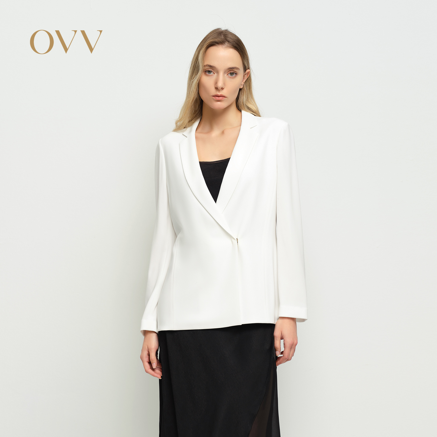 进口面料 弹力针织 平驳领型