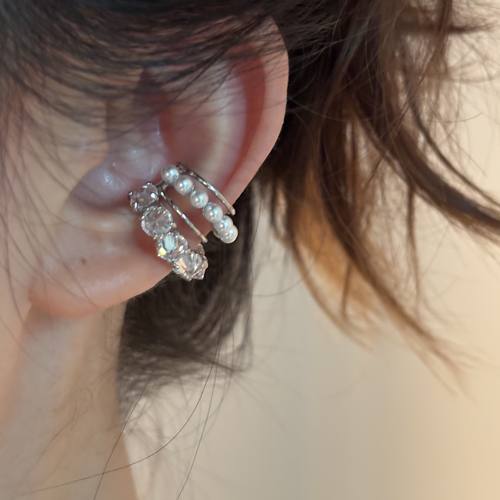 [楼哈哈]小众奢华锆石耳骨夹爆闪无痛耳夹方圆脸绝美高级感耳挂女