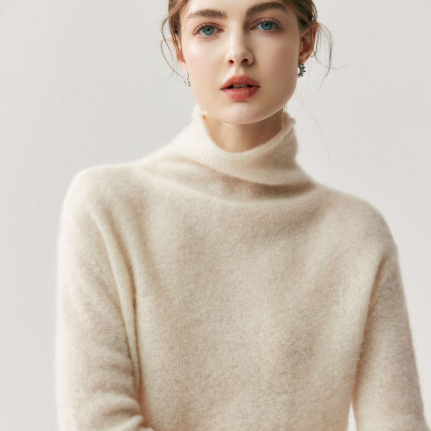 极简风高领桑蚕丝羊绒衫半袖上衣