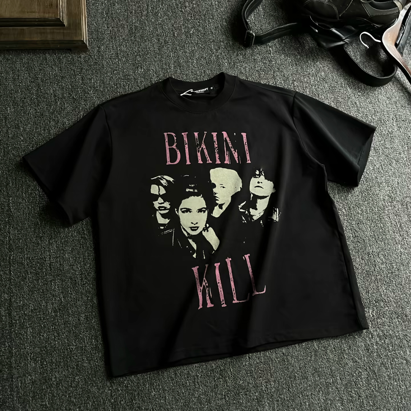 泵气乐队印花索罗娜冰感T恤